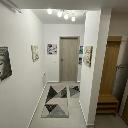 David Place Бухарест